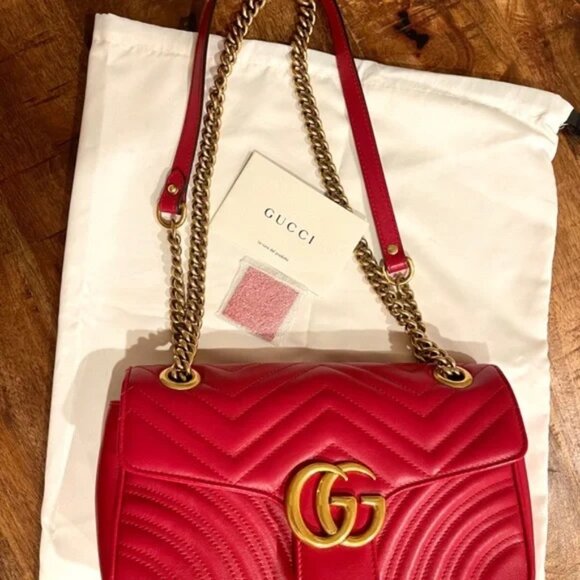 Gucci GG Marmont Small Matelasse Red Leather Shoulder Bag excellent condition - Picture 5 of 7